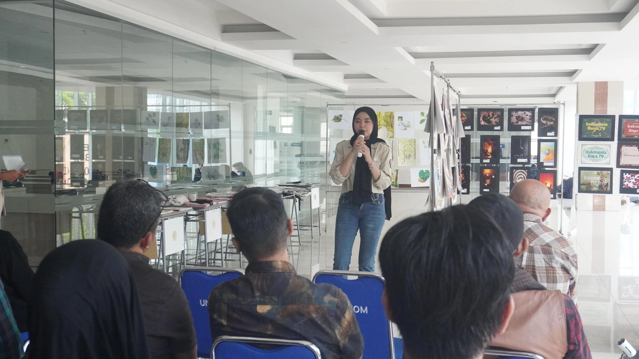 HIMA DKV DG Unikom Gelar Pameran Hasil Kreativitas Mahasiswa Bertema “Play with Bubble”