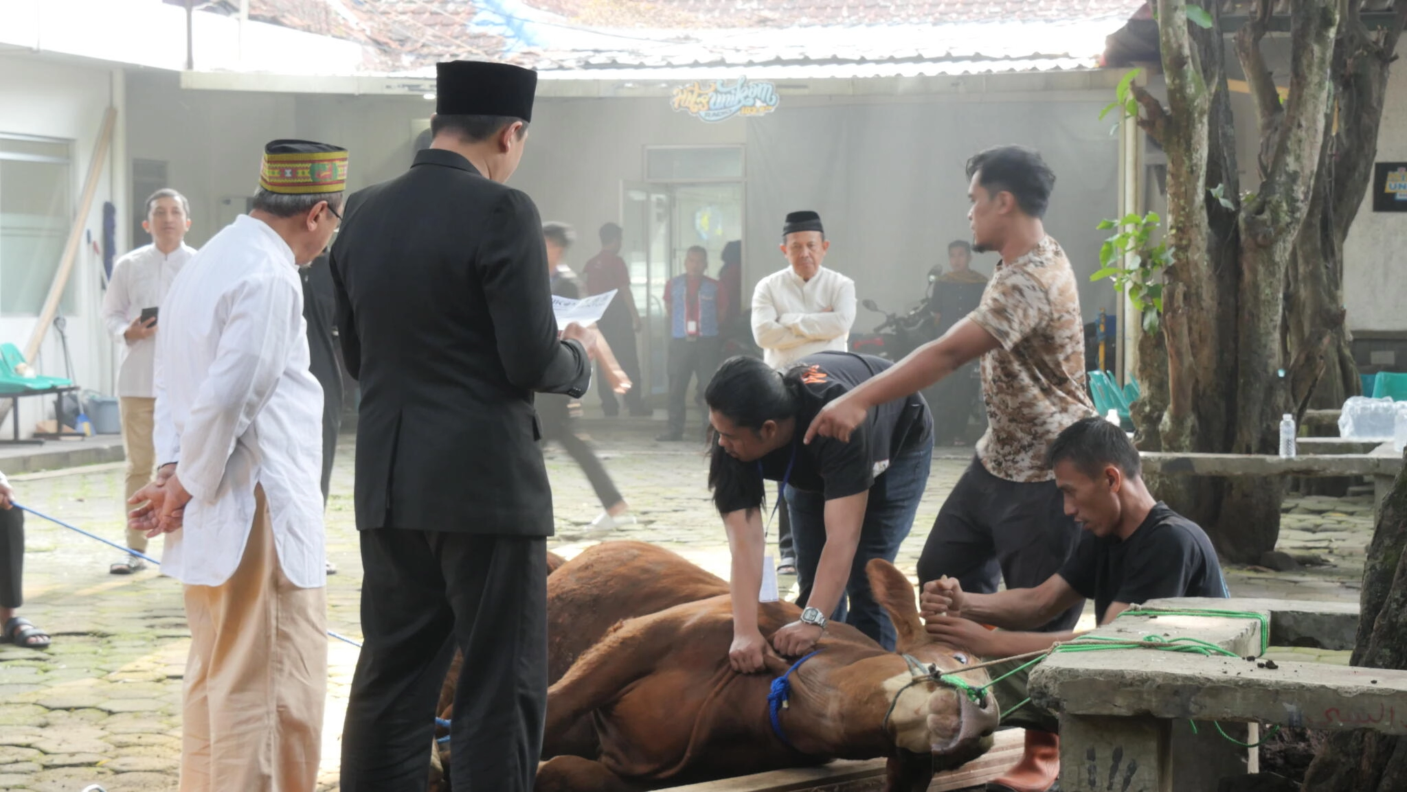 UNIKOM Rayakan Idul Adha 1446 H, Jadi Momentum Ketaatan dan Kepedulian Sosial
