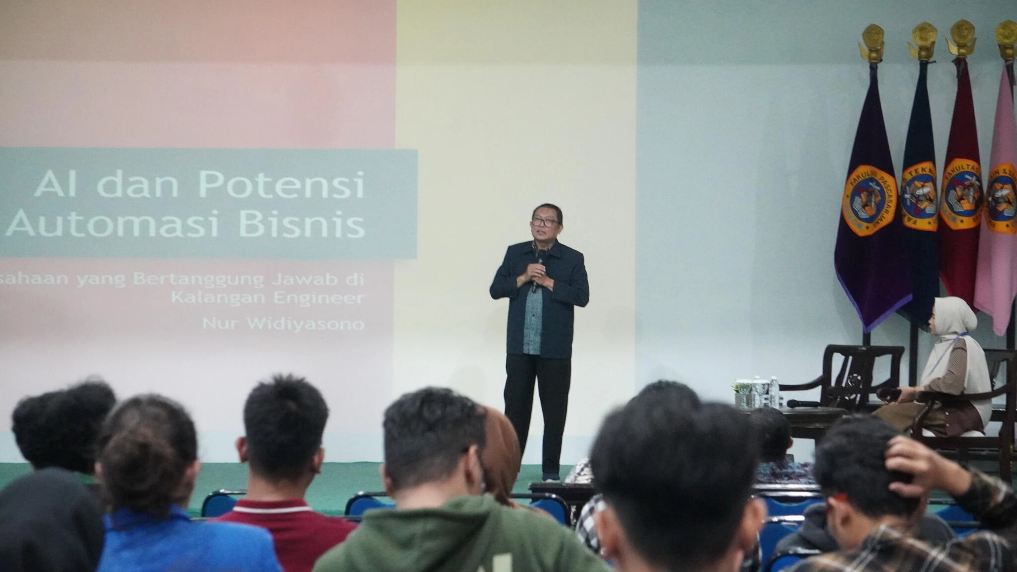 Program Studi Komputerisasi Akuntansi UNIKOM Gelar Seminar AI, Bertajuk “AI dan Potensi Auotomasi Bi...