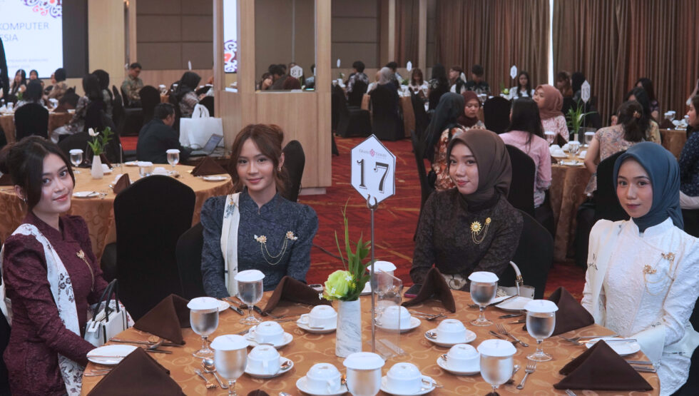 Table Manner Course : Manner in the Table of Communication Science ...